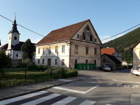 Knjižnica - staro župnišče